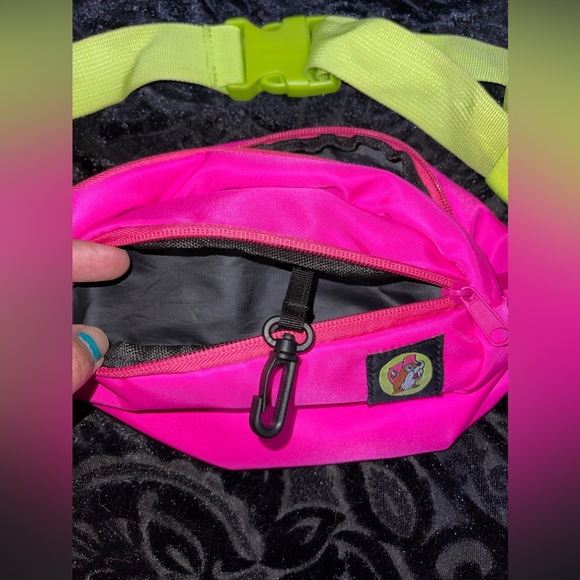 Buc-ees Fanny pack - Picture 3 of 5